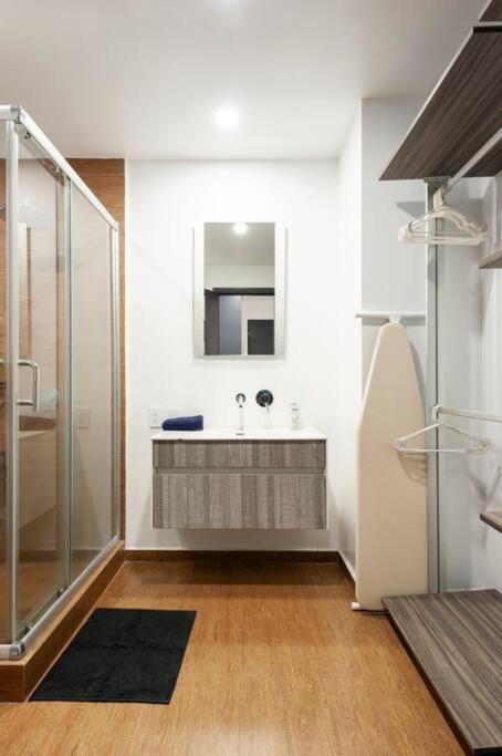 600 Sq Ft In Trendy Area, 150 Bps Fiber Optic Apartamento Cidade do México Exterior foto